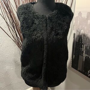 🌷JOU JOU BLACK SHERPA FAUX FUR RETRO VEST SIZE MEDIUM🌷